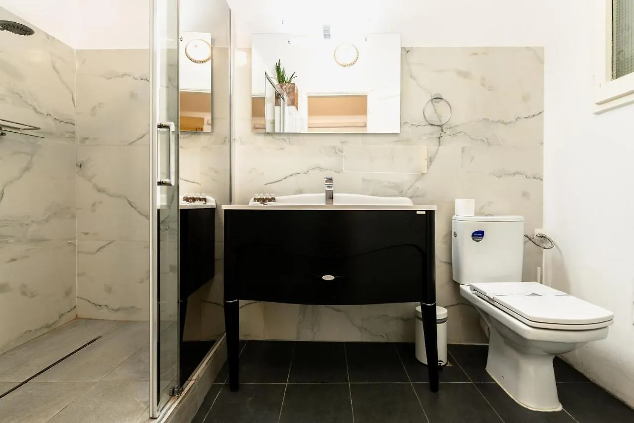 Historic Center! Charming Traditional Florentine Building - Ac,Wifi - By Likehomeflorence Apartment Florence